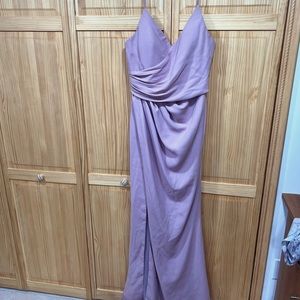 Pink dress with a sleeve